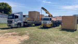 locacao de guindastes e munck boituva